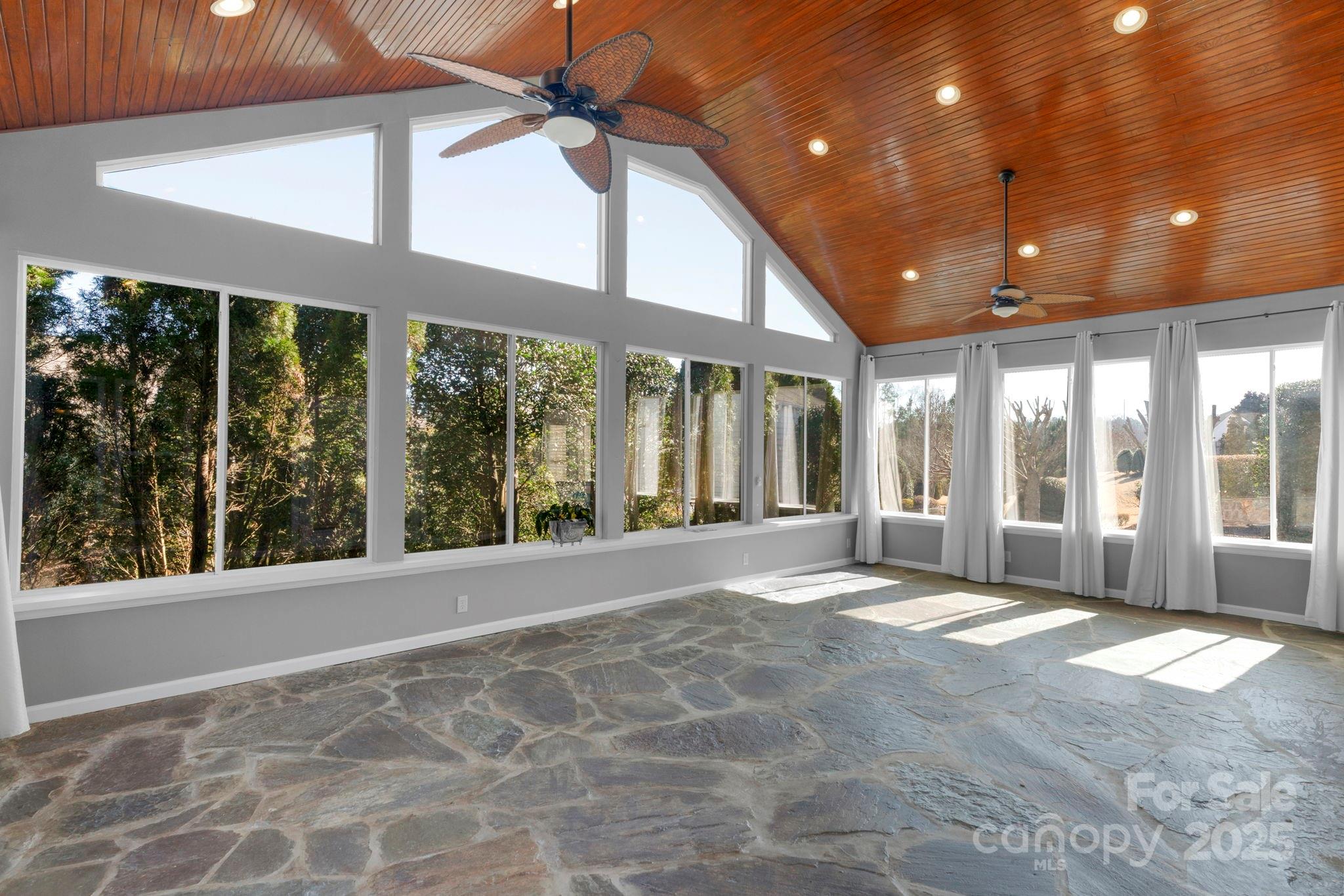 2106 Yellowstone Drive