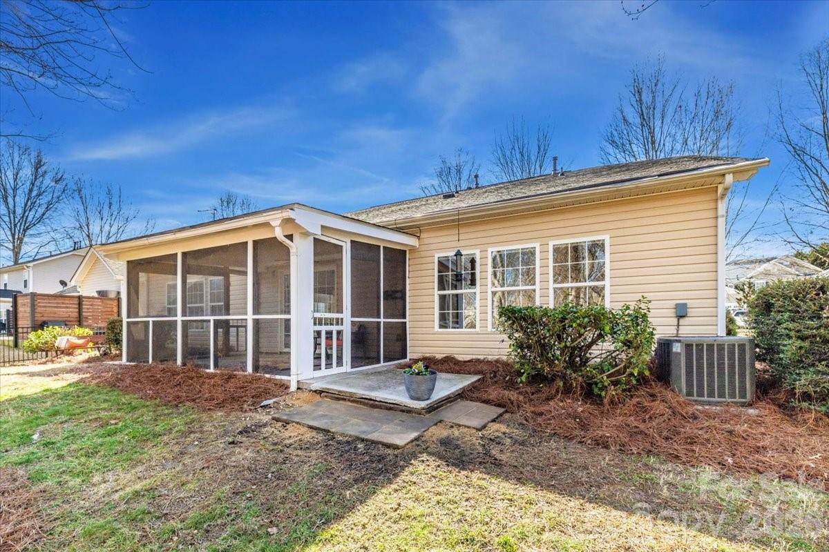 Regent Park - Residential