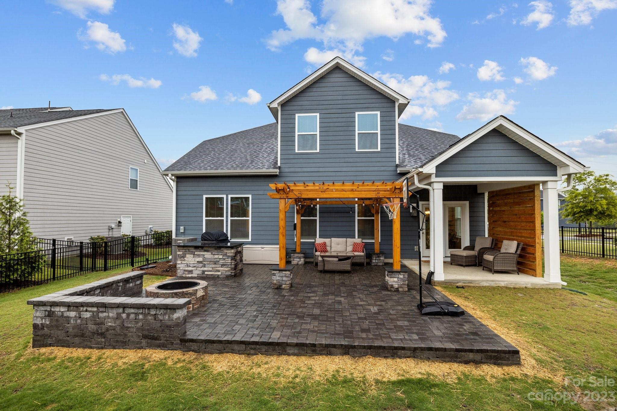 Paddlers Cove - Residential