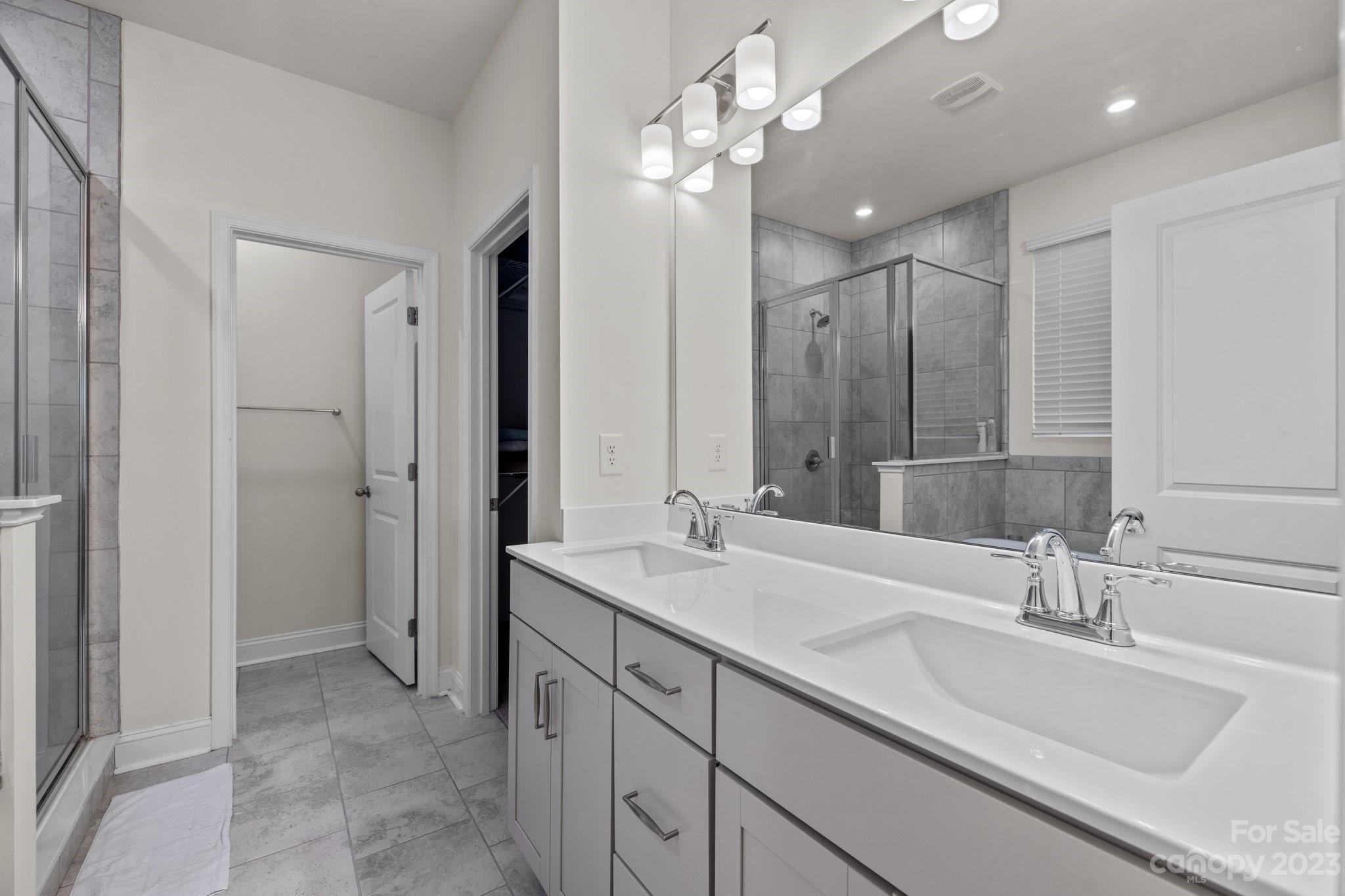 Paddlers Cove - Residential