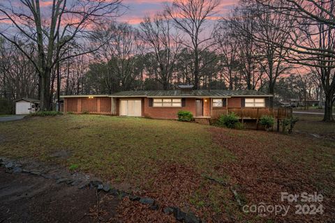 Photo of 11058 Highway 601 Highway, Midland, NC 28107 (MLS # 4116475)