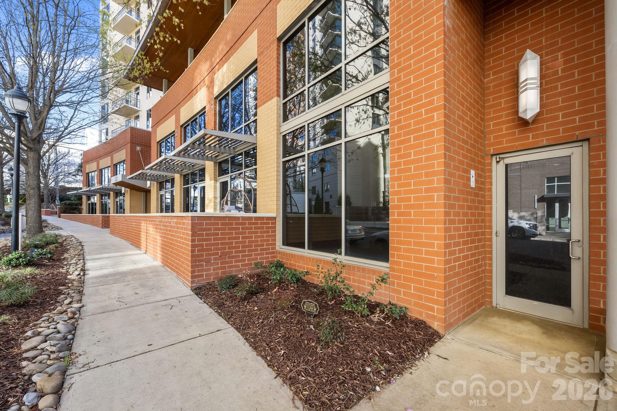 Royal Court - Residential