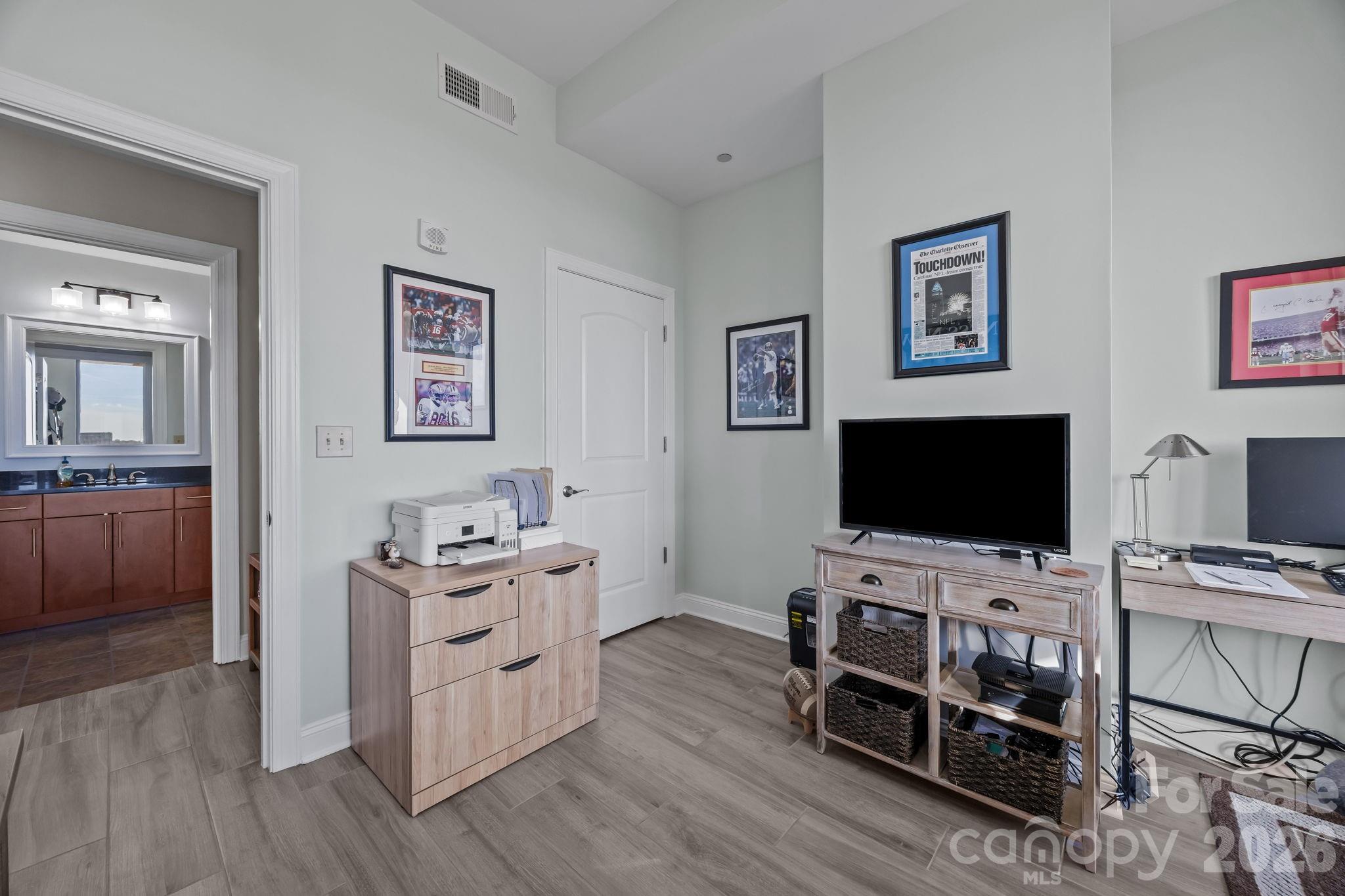 Royal Court - Residential