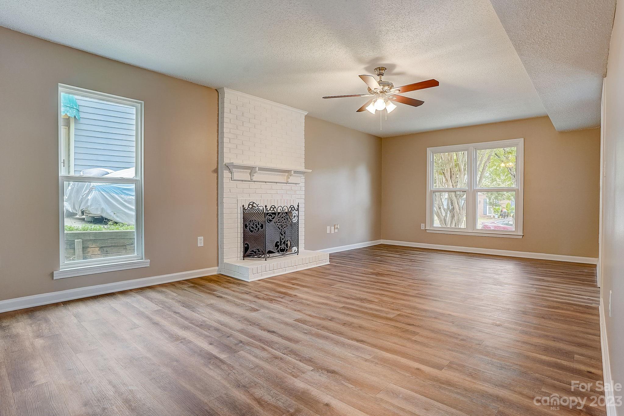 Old Oaks - Residential