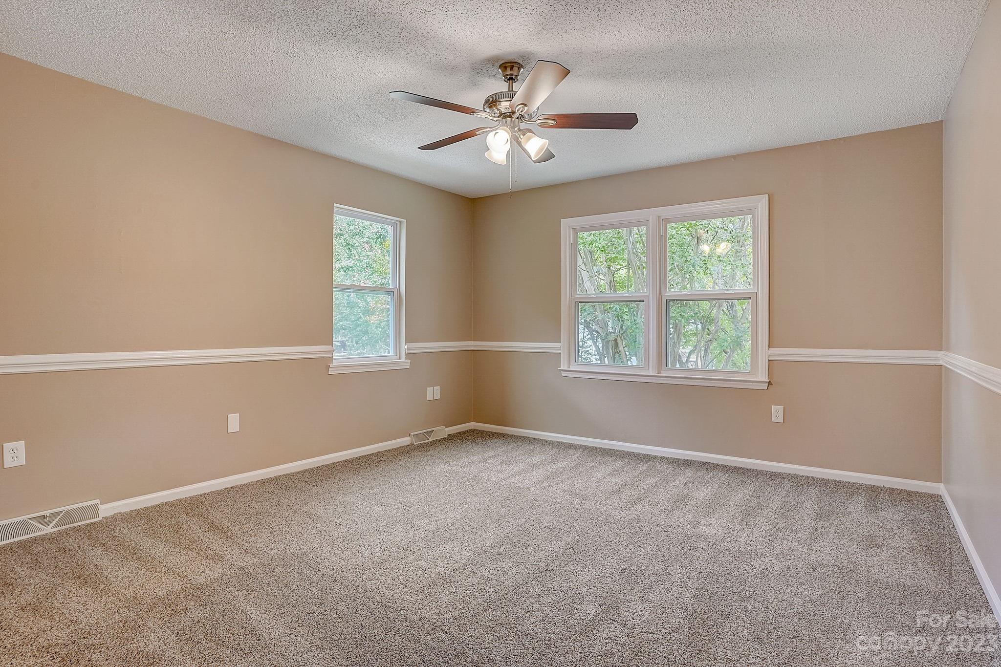 Old Oaks - Residential