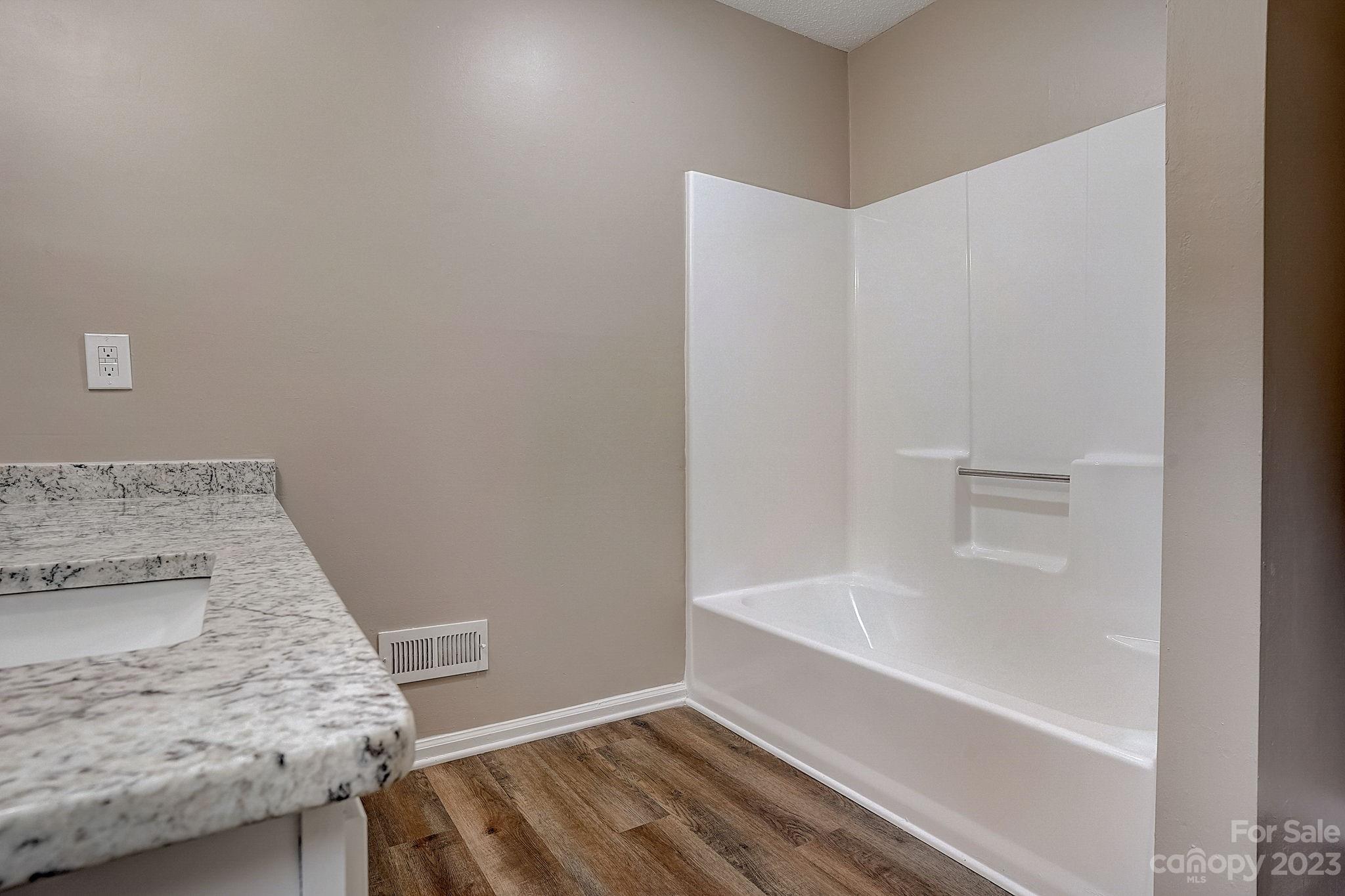 Old Oaks - Residential