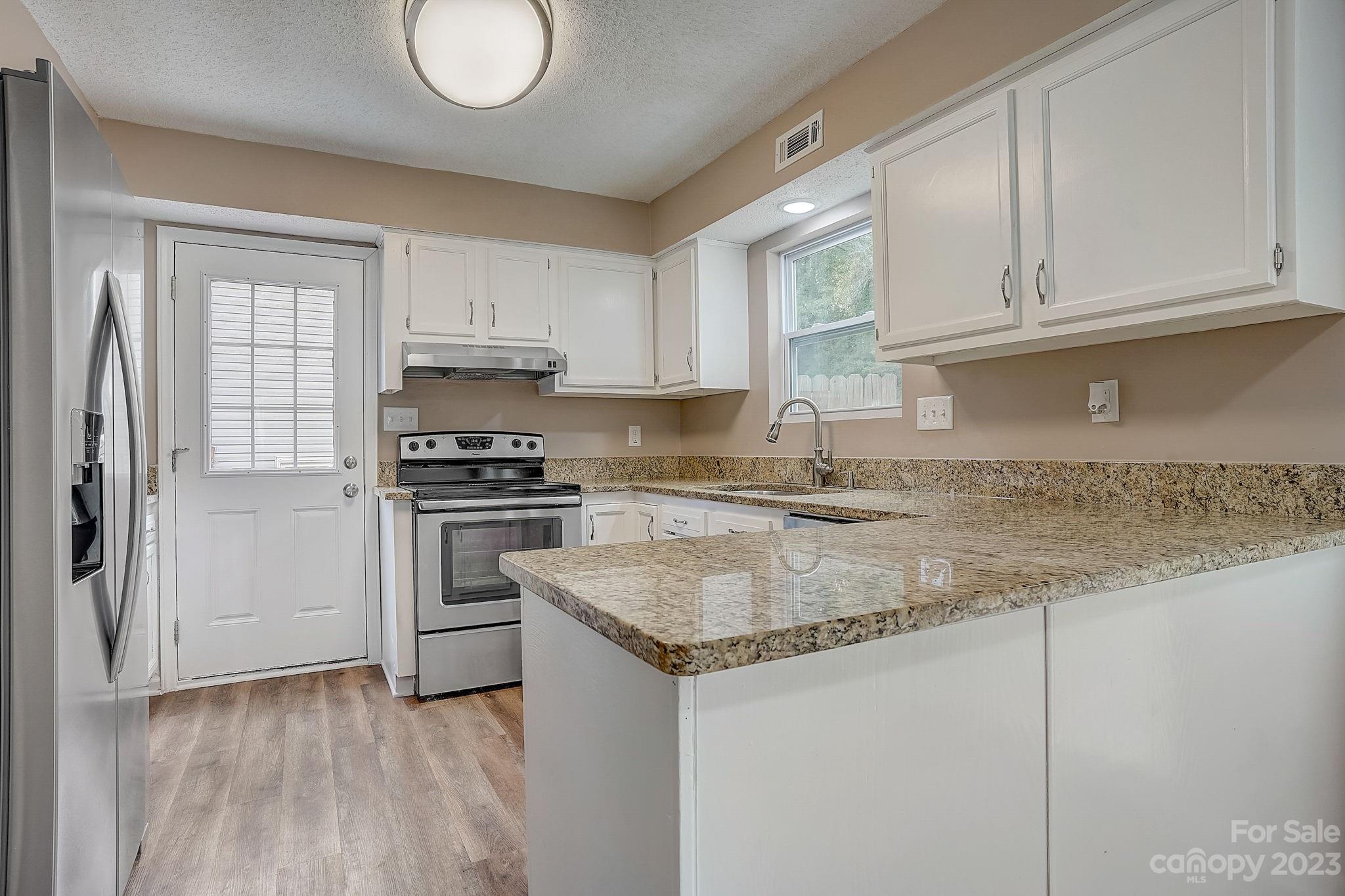 Old Oaks - Residential