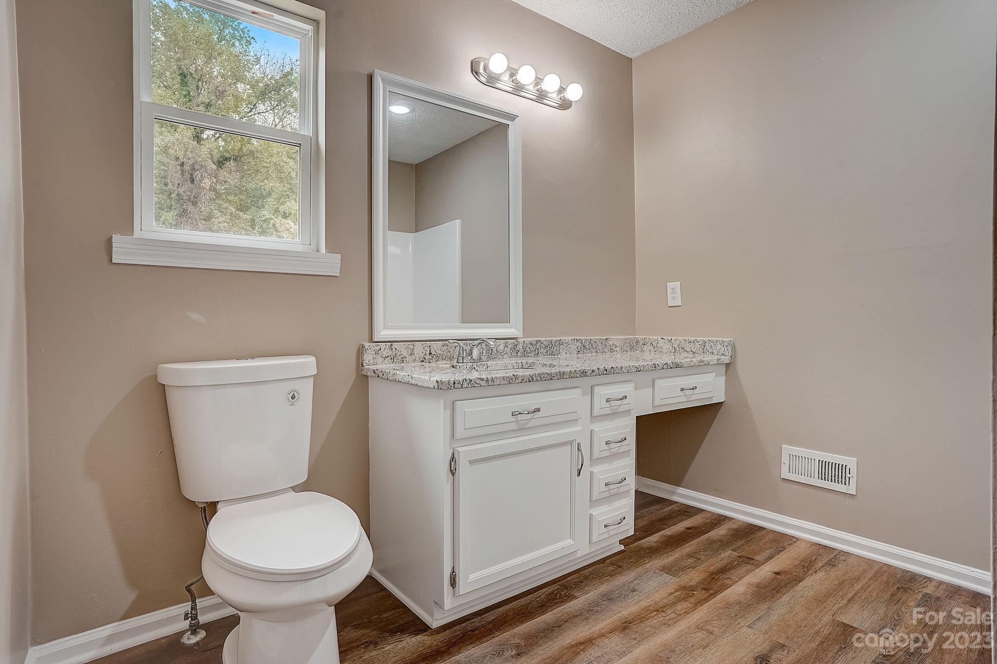 Old Oaks - Residential