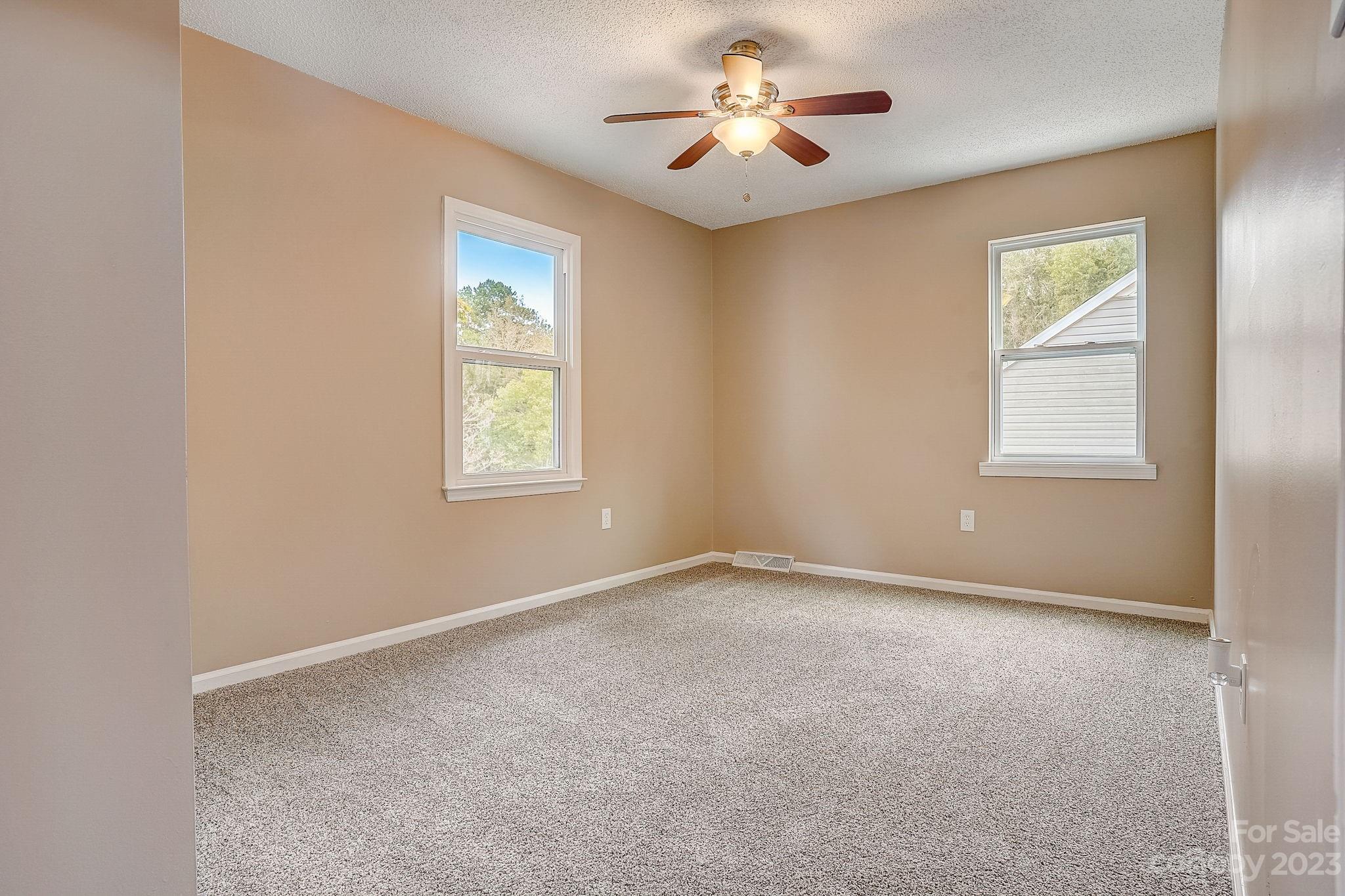 Old Oaks - Residential