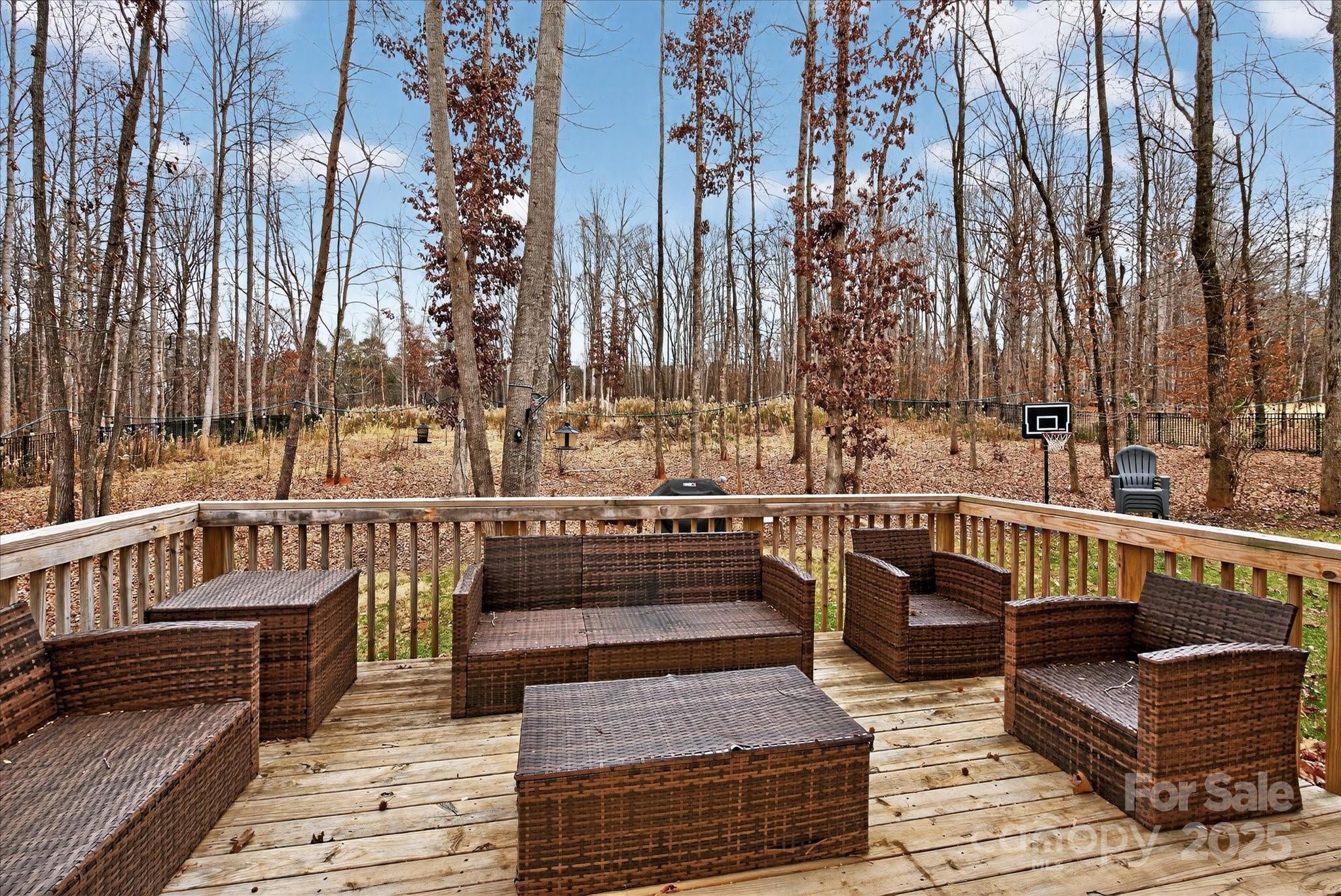 The Estates at Arlington Woods - Residential