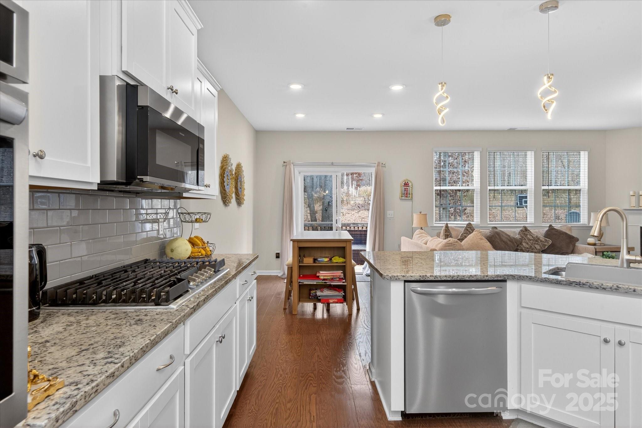 The Estates at Arlington Woods - Residential