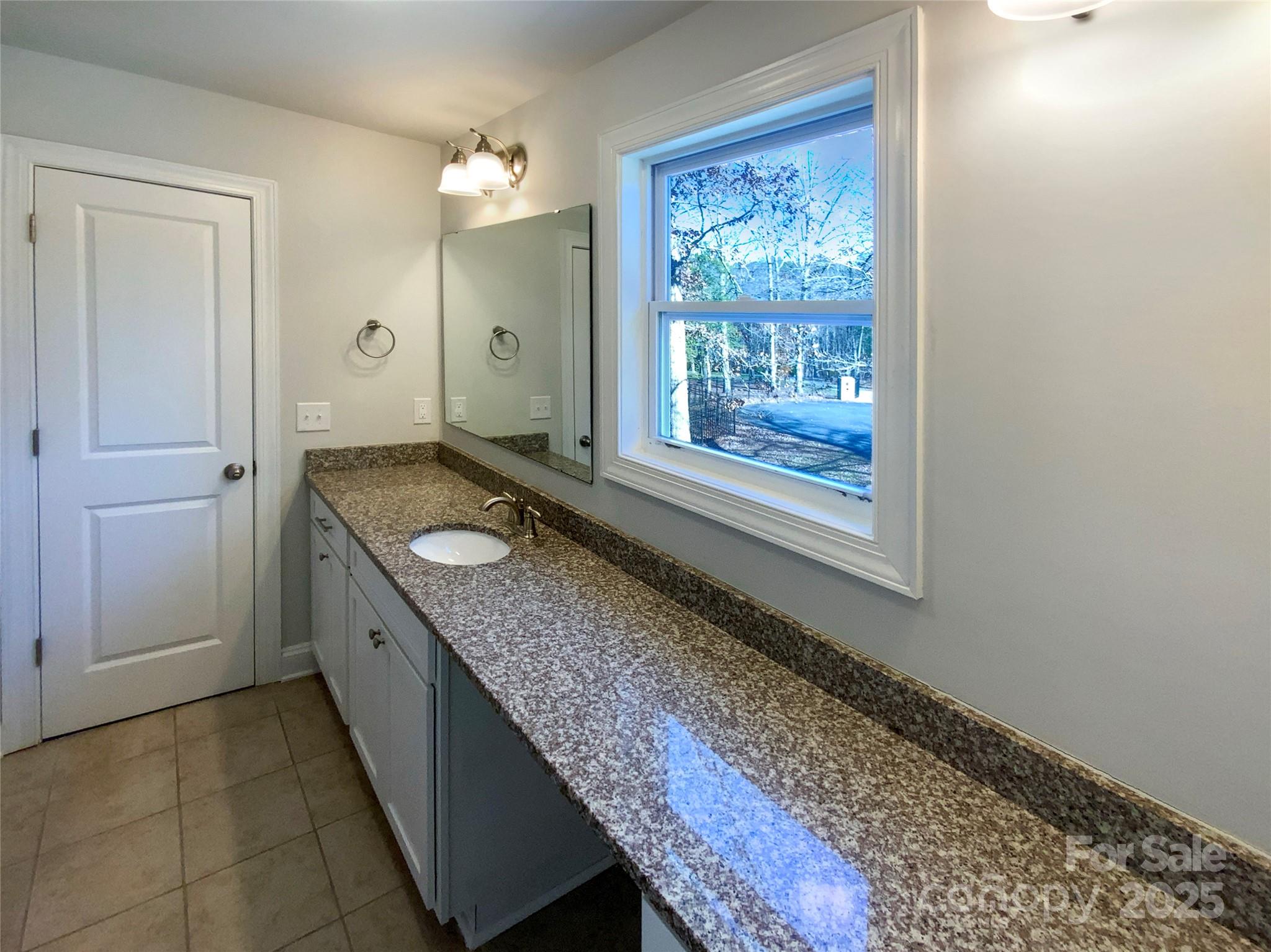 Lakeshore - Residential