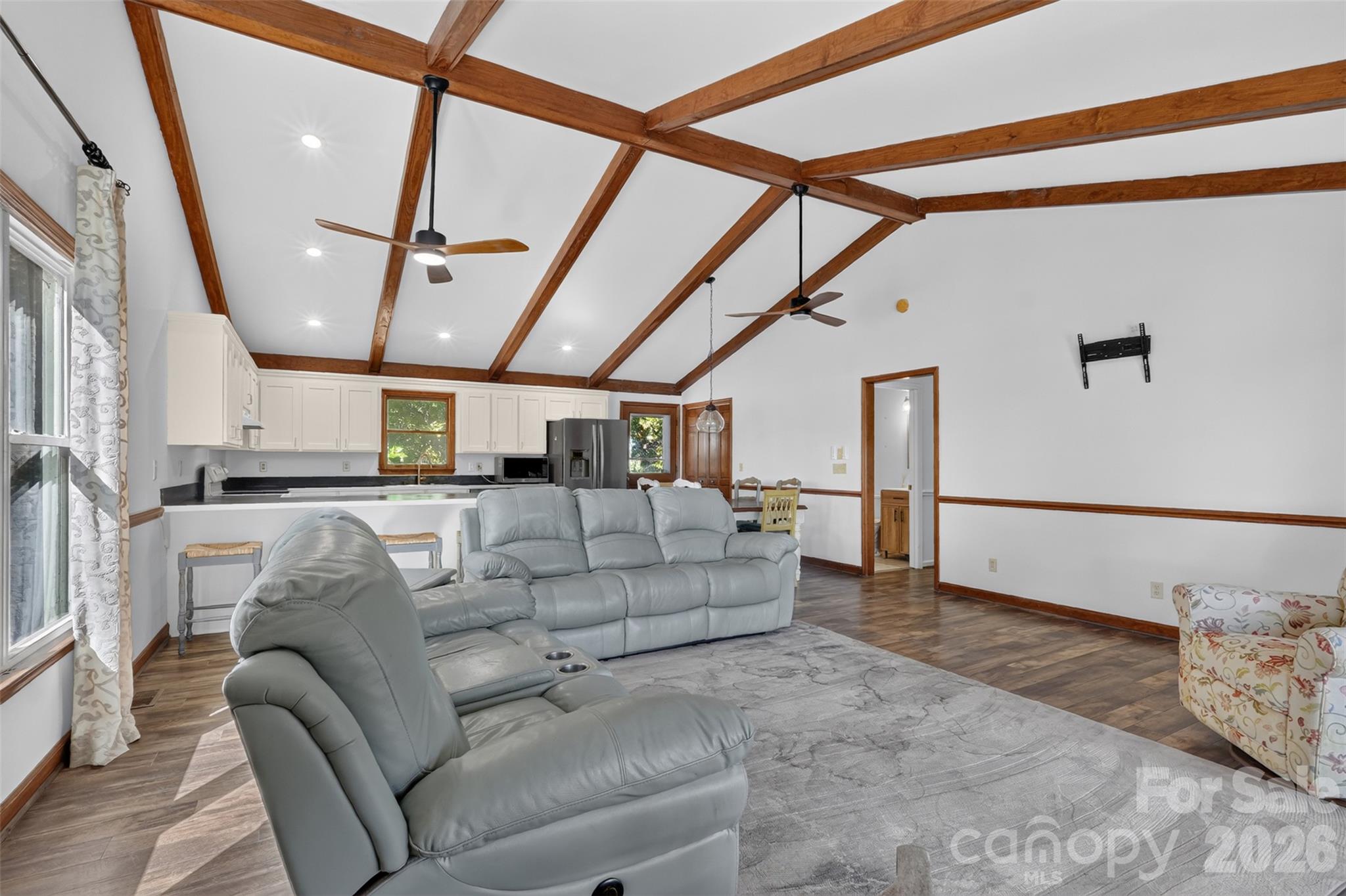 2154 Mohawk Drive