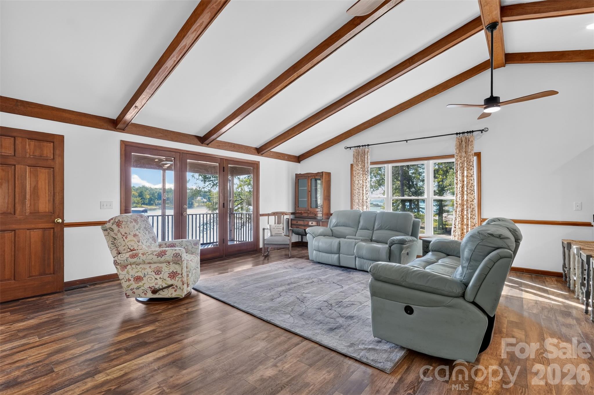 2154 Mohawk Drive