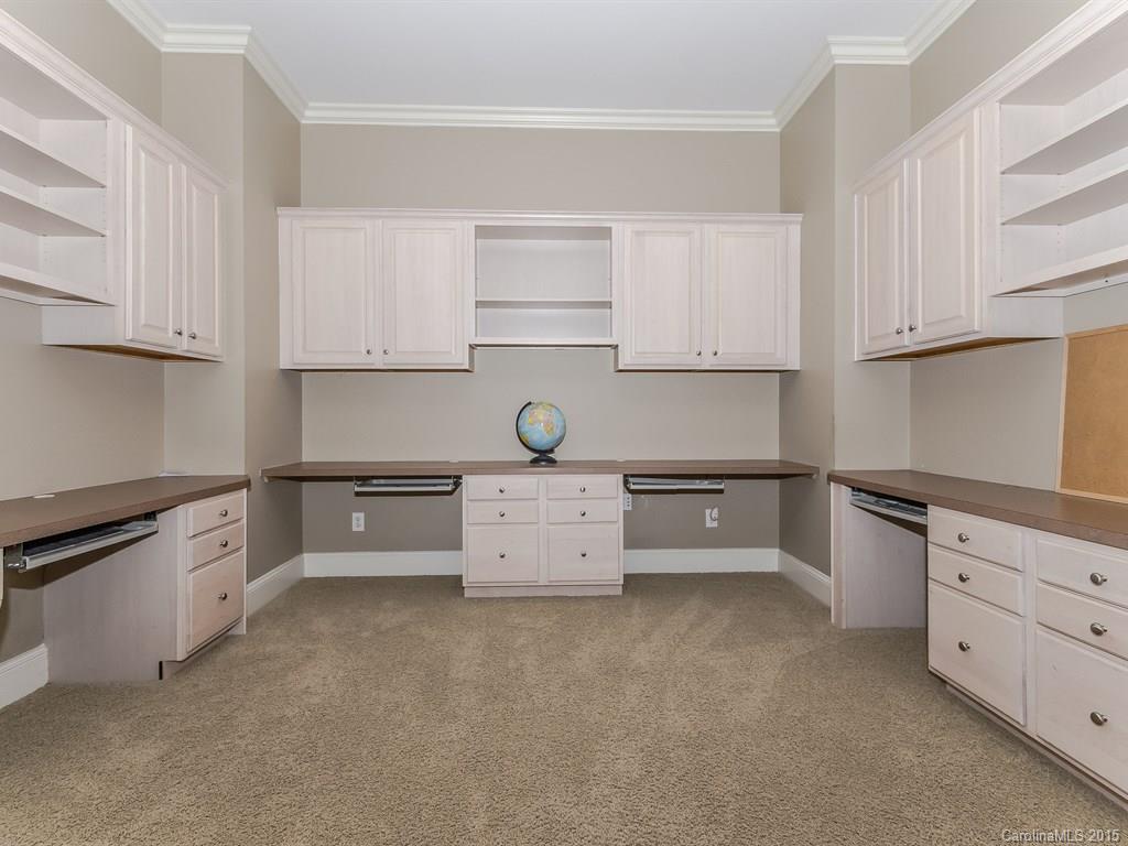 Quail Hollow - Residential