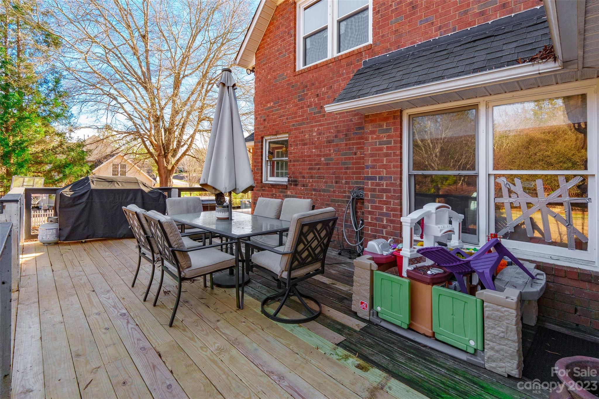 Jamestowne - Residential