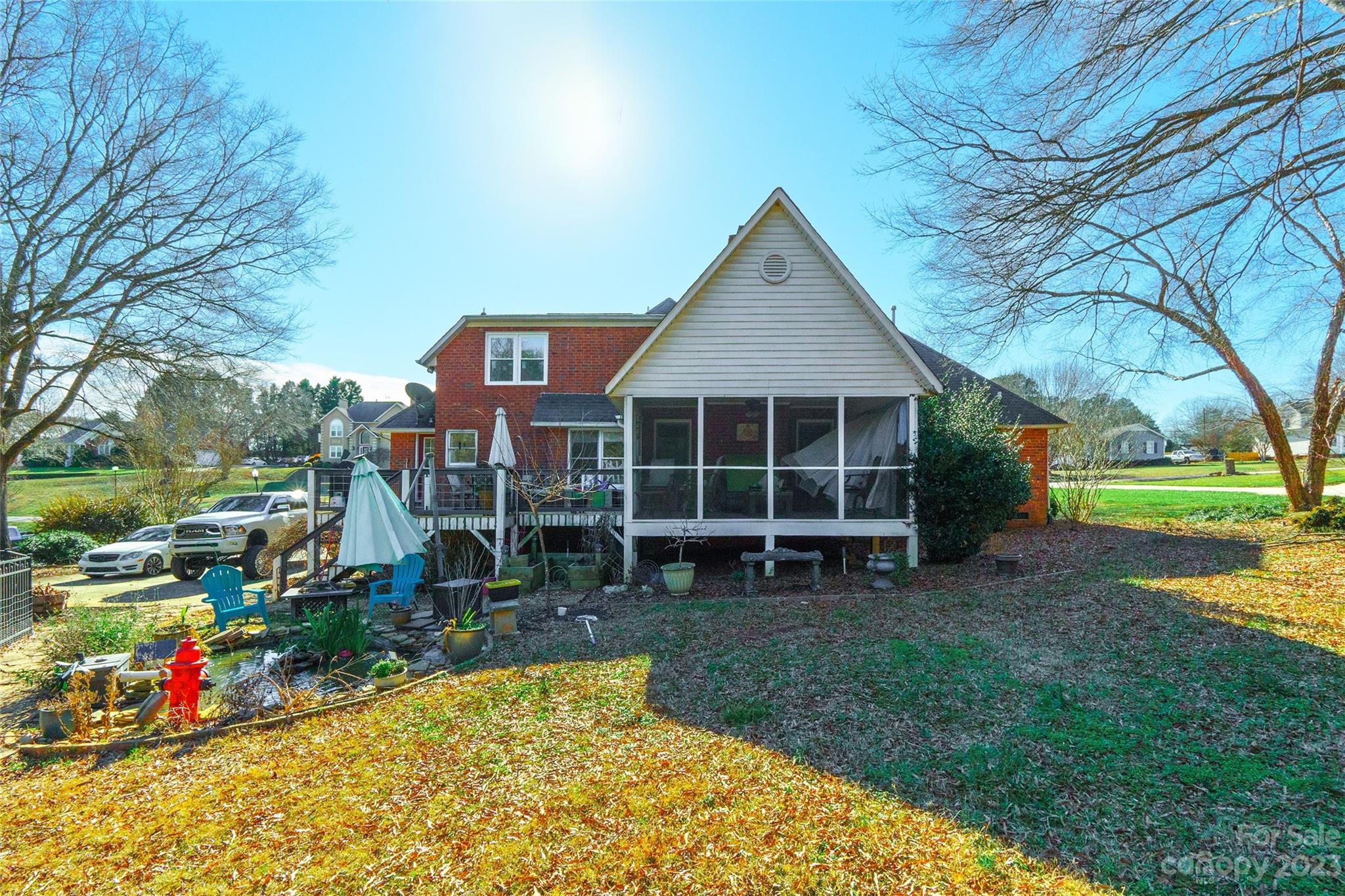 Jamestowne - Residential