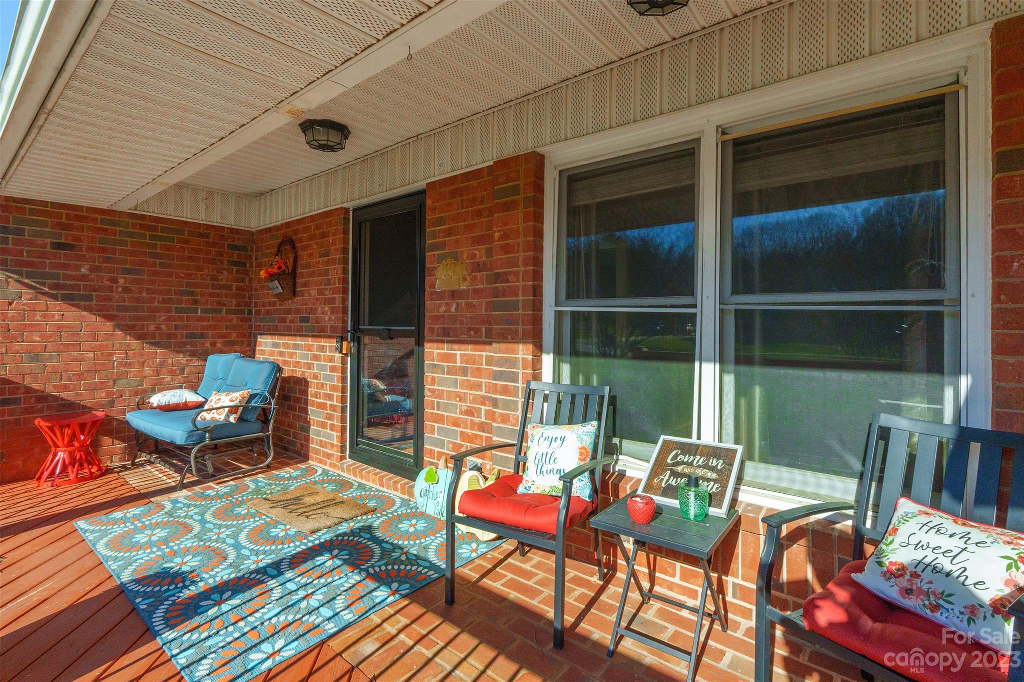 Jamestowne - Residential