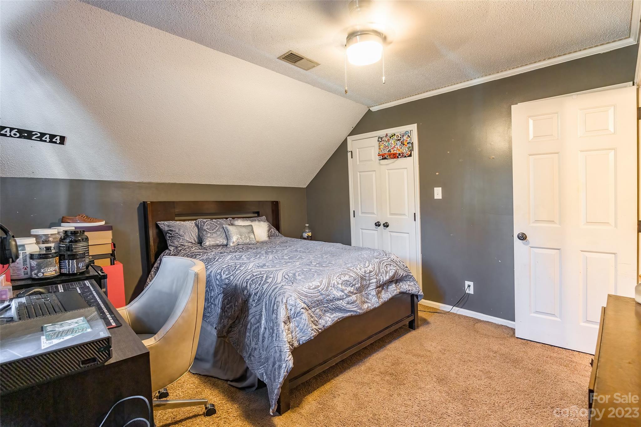 Jamestowne - Residential