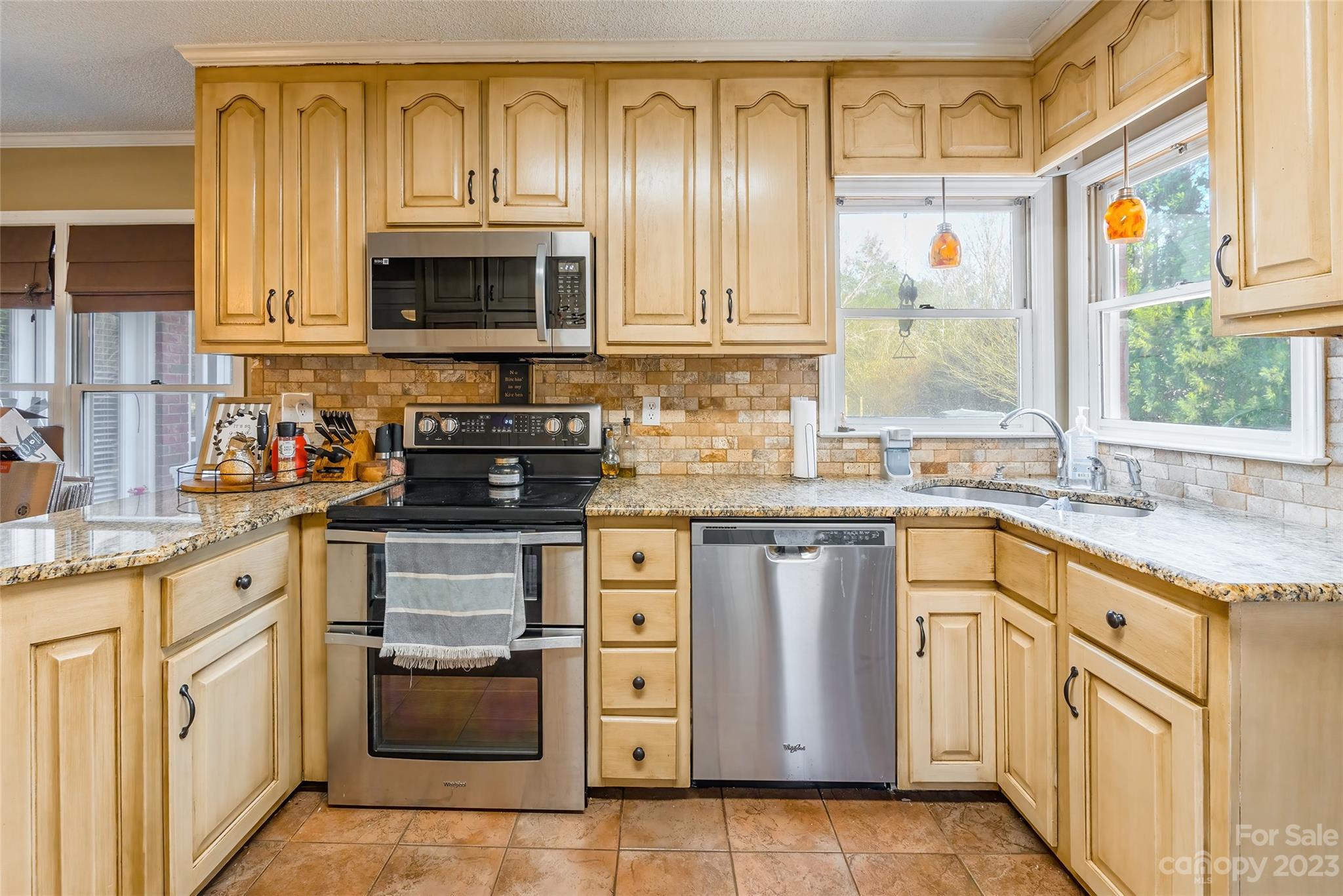 Jamestowne - Residential