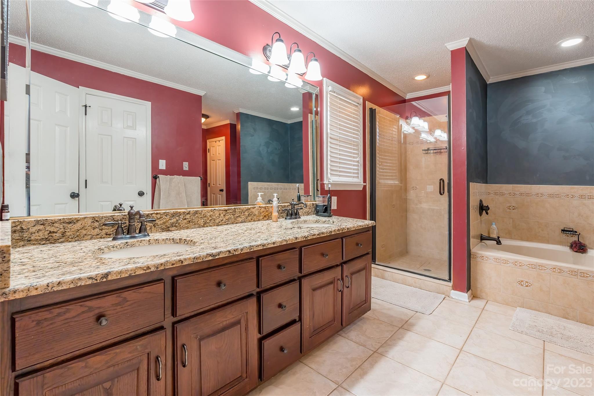 Jamestowne - Residential