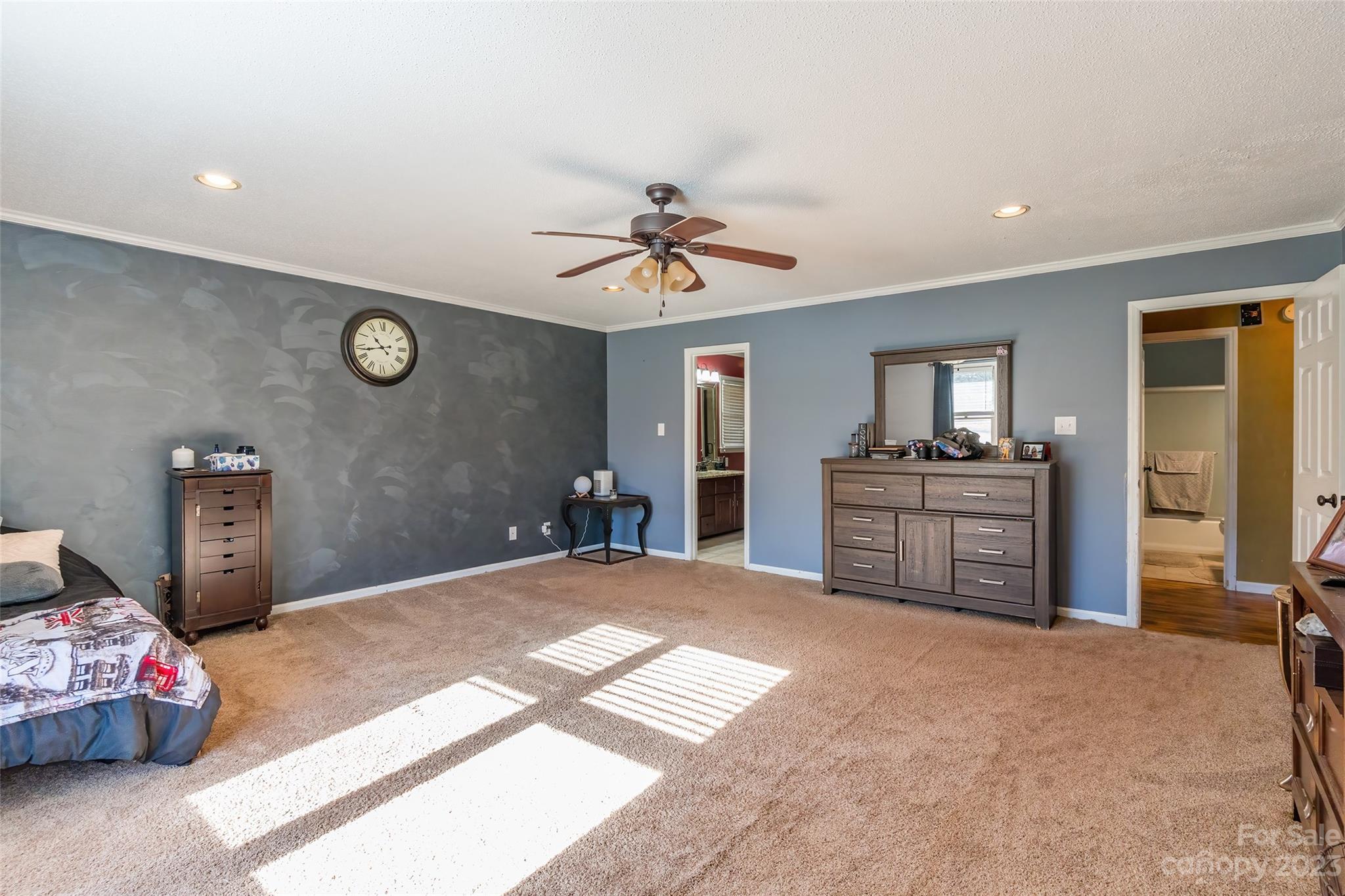 Jamestowne - Residential