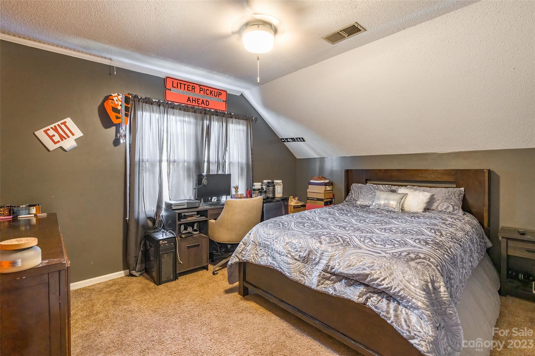 Jamestowne - Residential