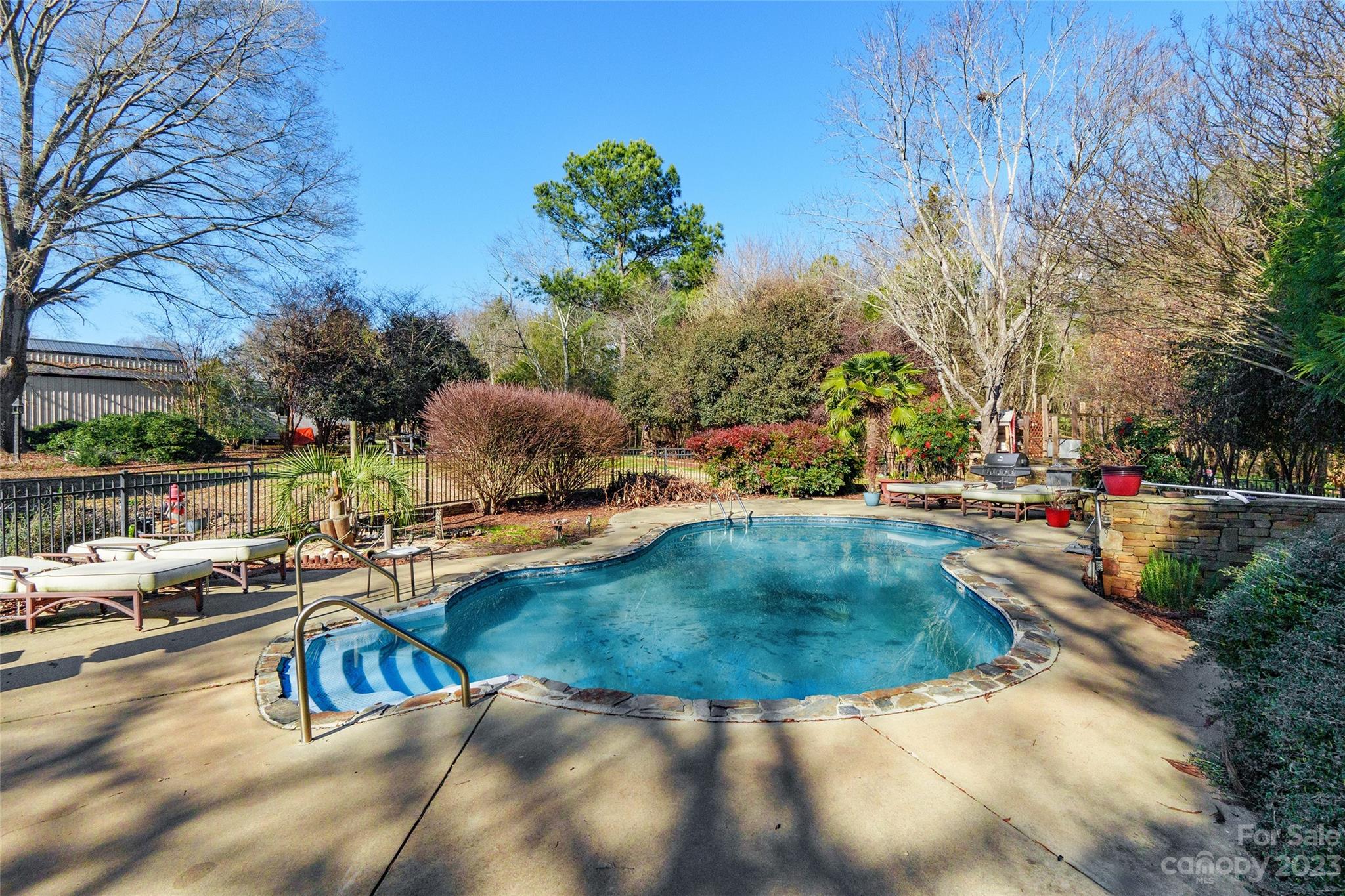 Jamestowne - Residential