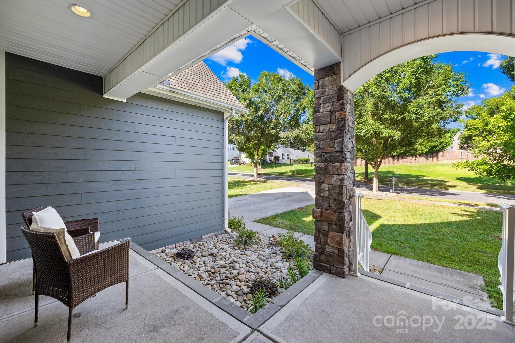 113 Glastonbury Drive