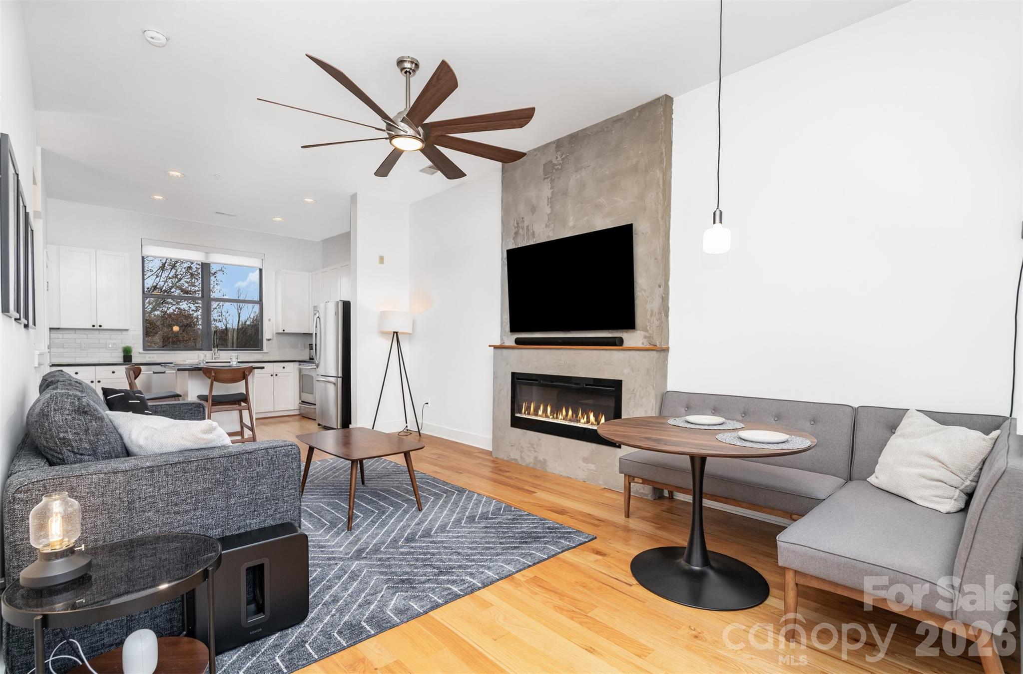 514 N Mcdowell Street