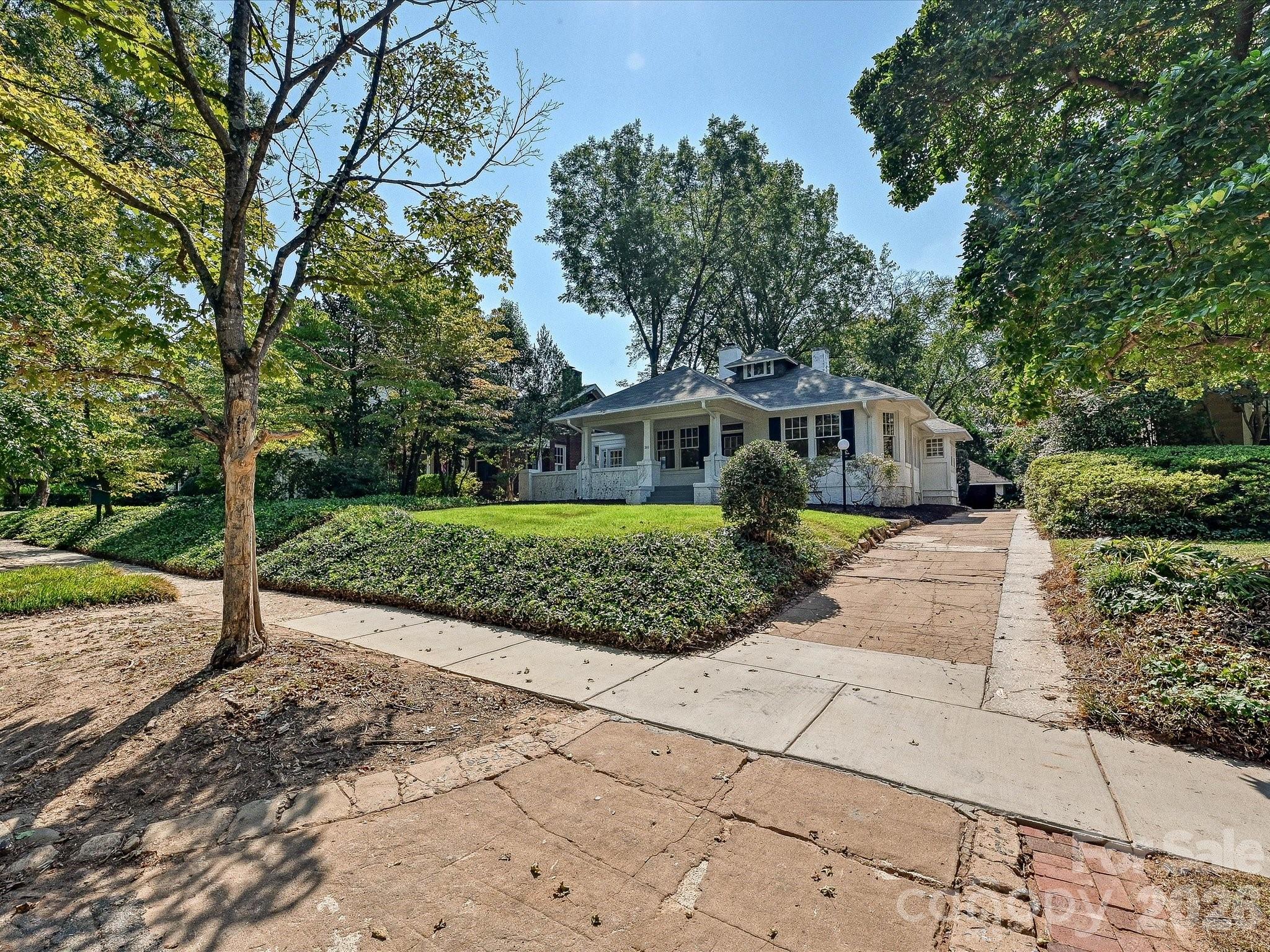 501 Hermitage Court