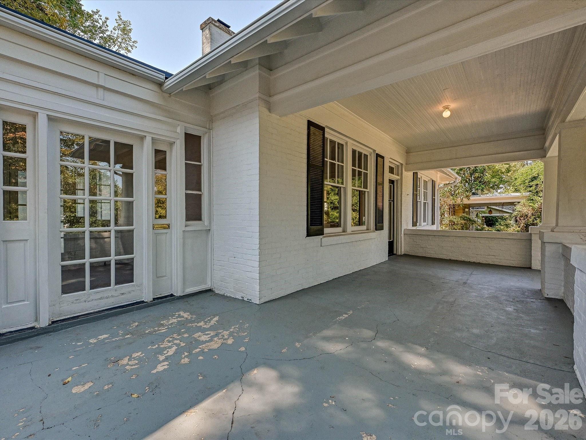 501 Hermitage Court