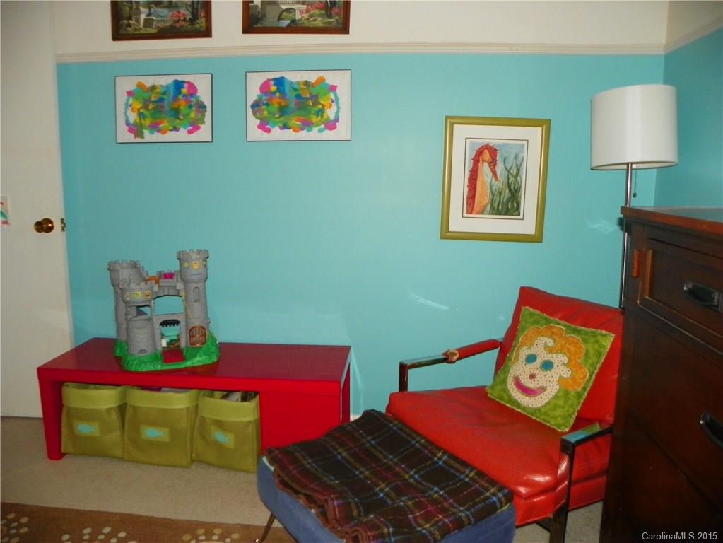 Royal Pines - Residential