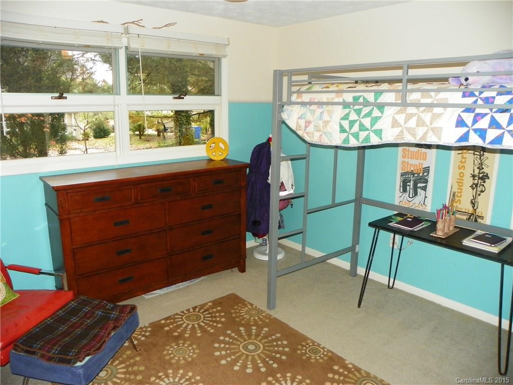 Royal Pines - Residential