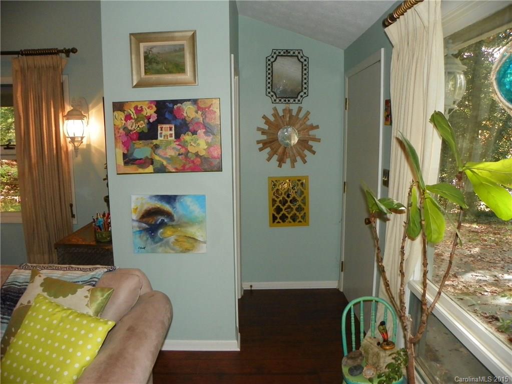 Royal Pines - Residential