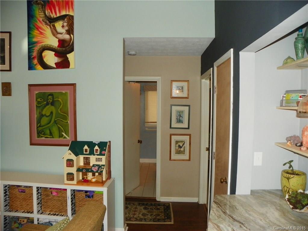 Royal Pines - Residential