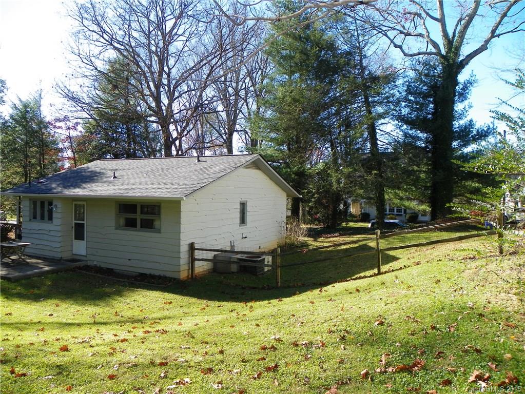 Royal Pines - Residential