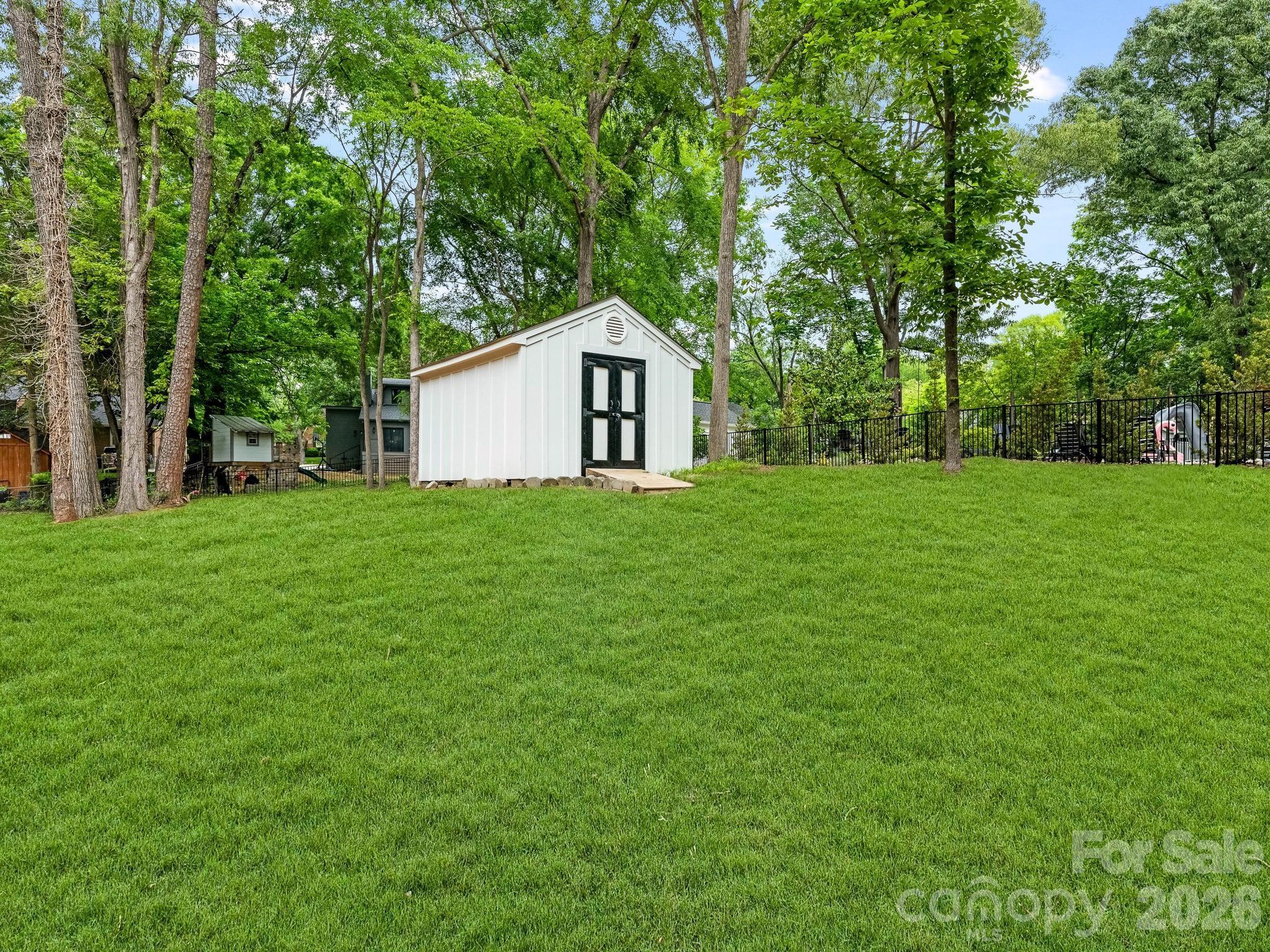 Beverly Woods East - Residential