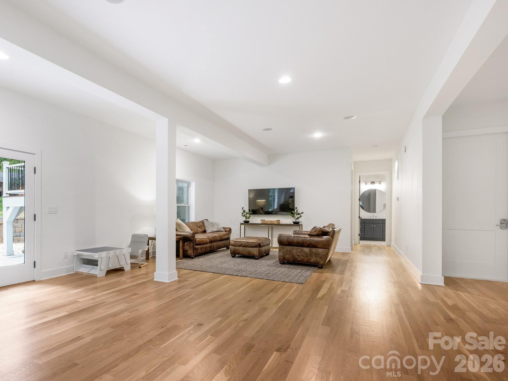 Beverly Woods East - Residential