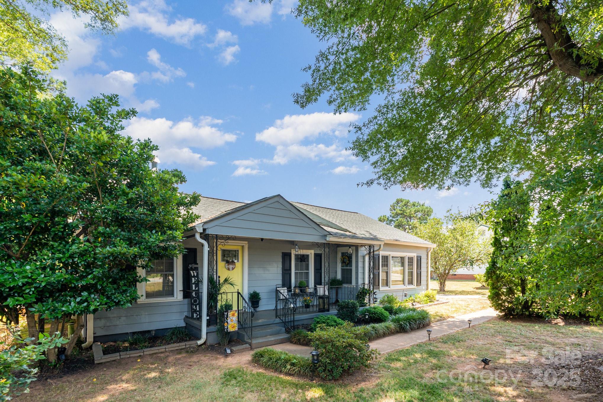 120 Abernathy Street