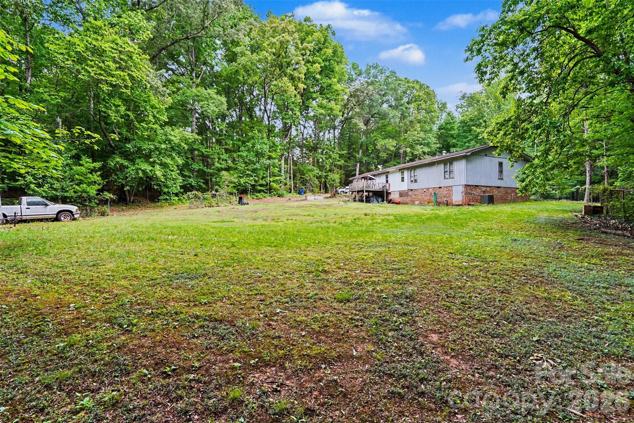 1116 Billy Howey Road