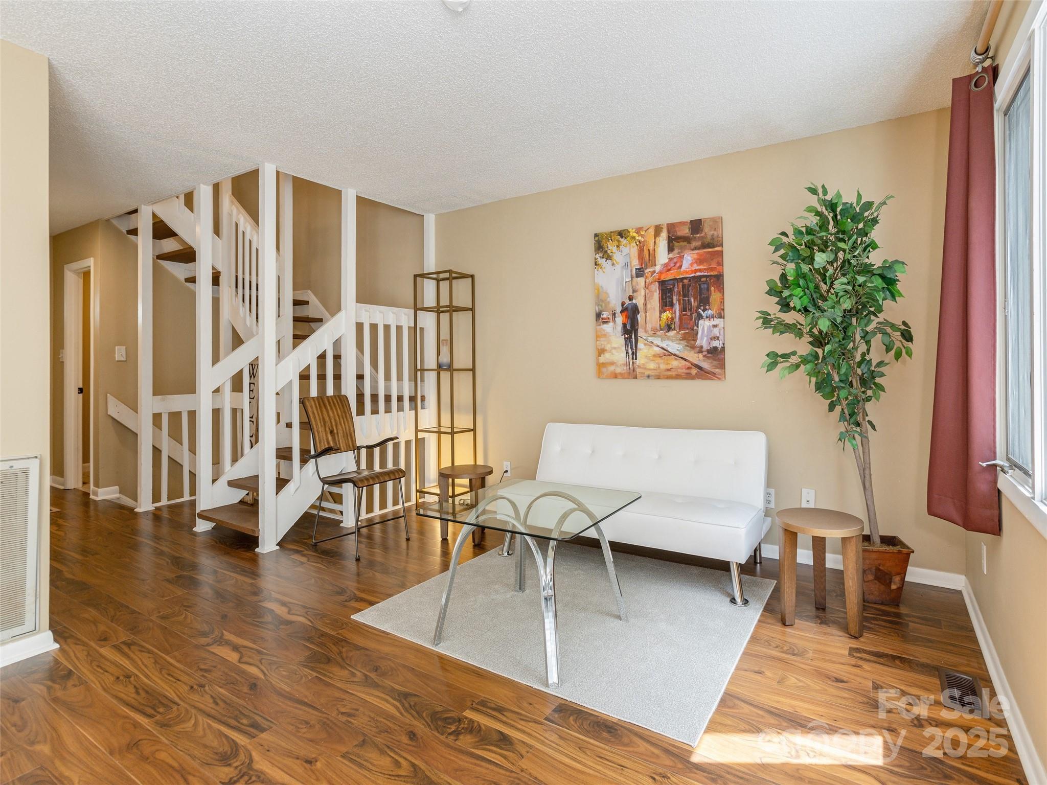 23 Hollybrook Drive
