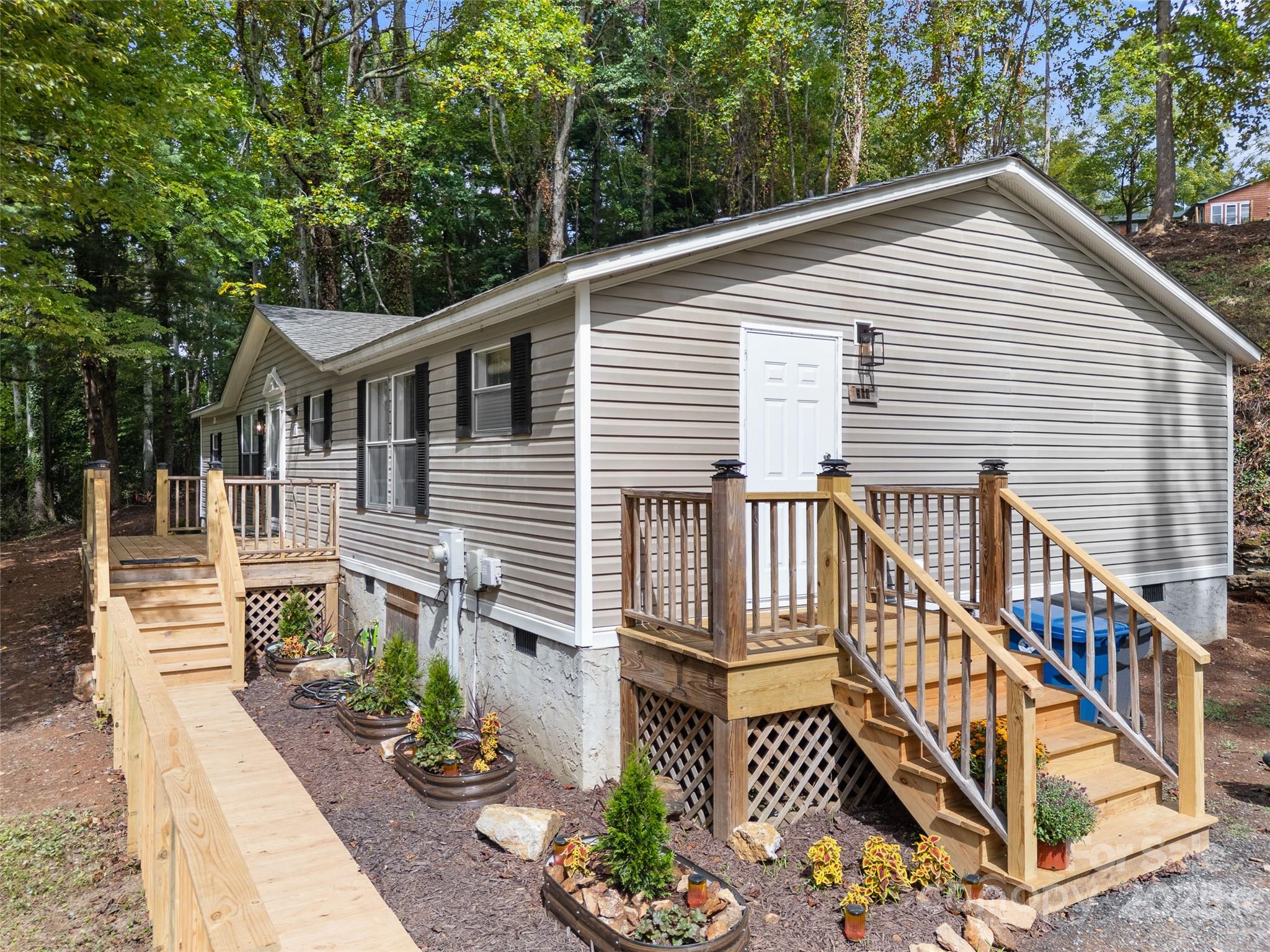 25 Overbrook Drive
