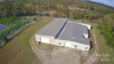 614 S Grove Street Street Hendersonville NC 28792