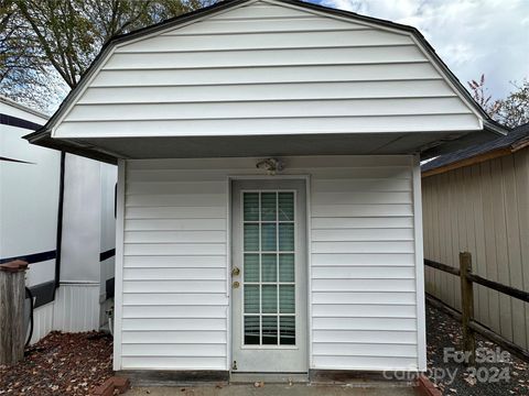 A home in New London