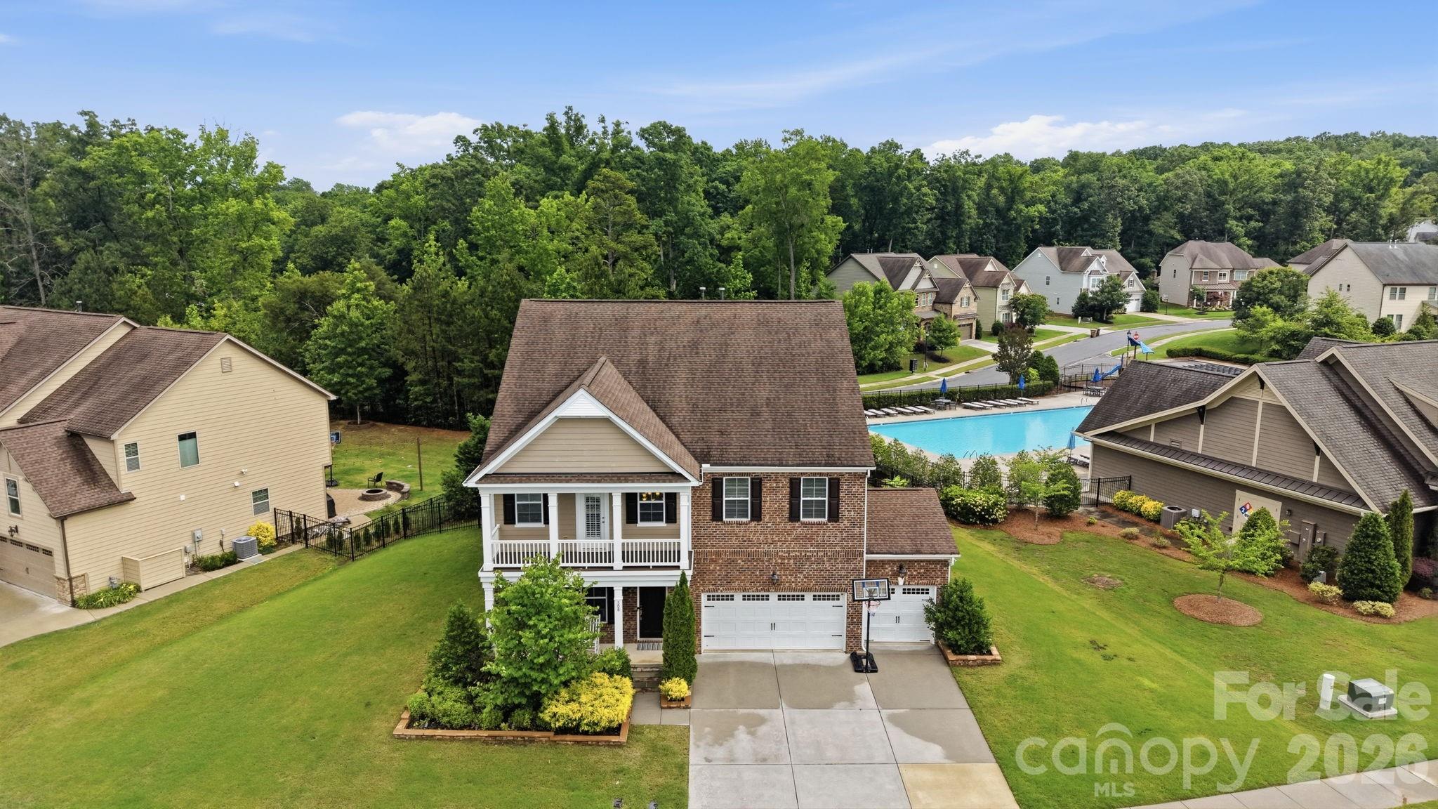 308 Somerled Way