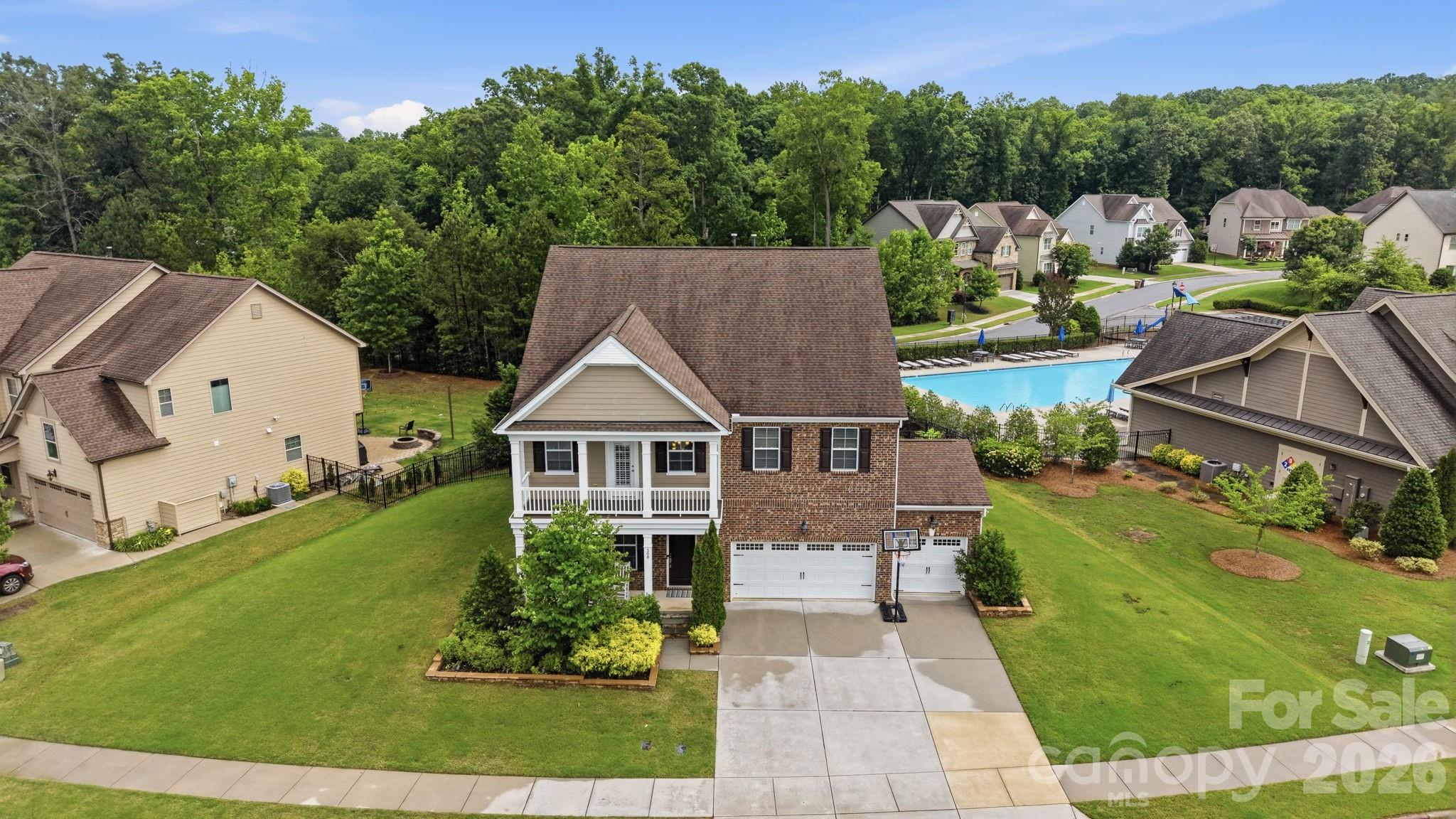 308 Somerled Way
