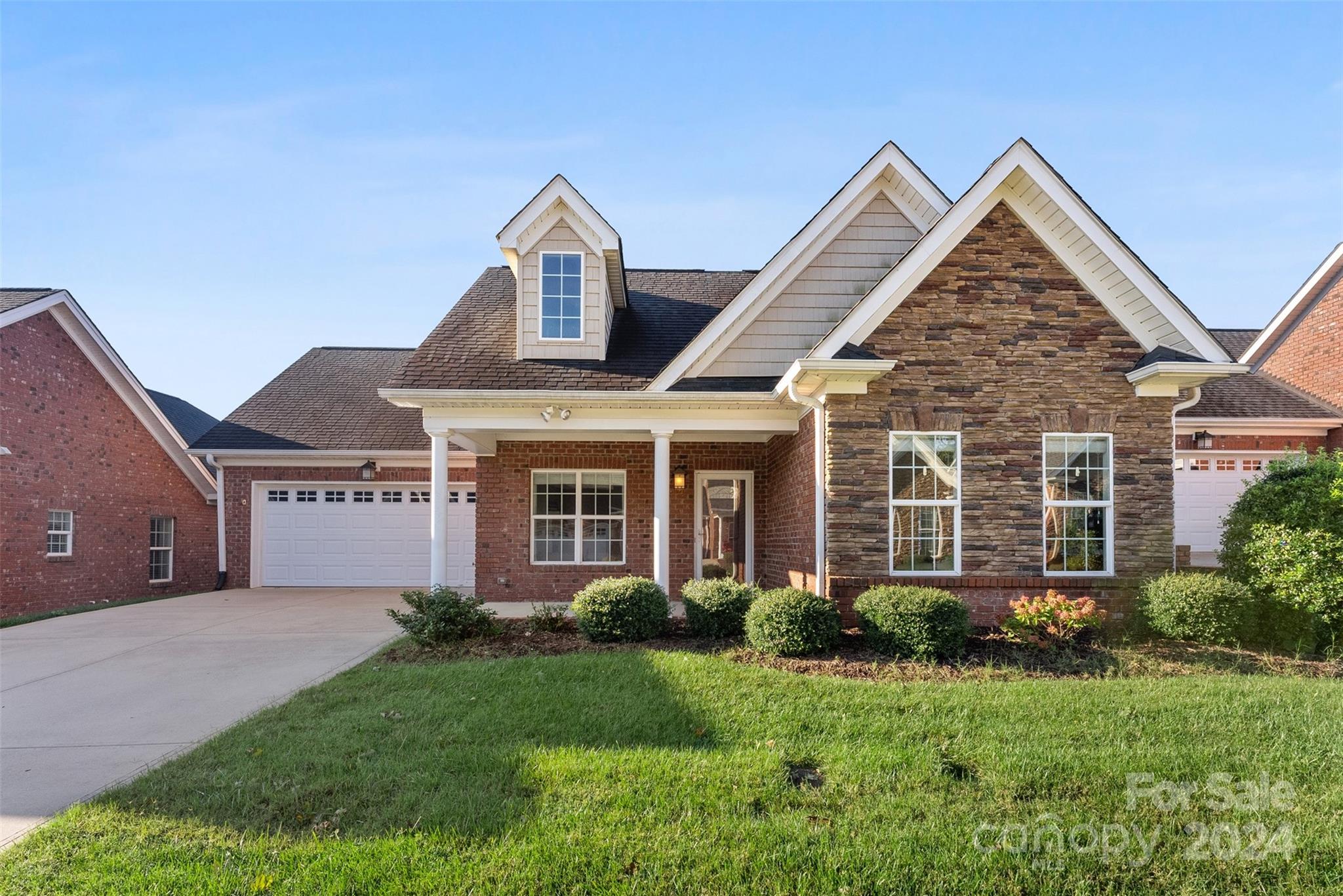 The Villas at Creekwalk - Residential