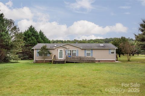 159 Shaw Road Harmony NC 28634