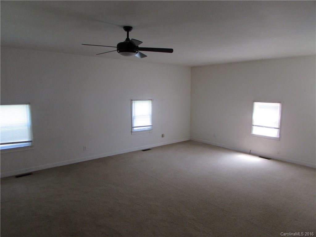 Moreland Estates - Residential Lease